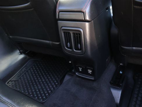 Used 2018 Jeep Compass Trailhawk w/ Leather Interior Group image 18