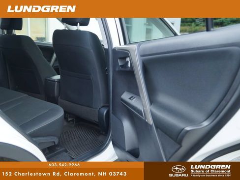 Used 2015 Toyota RAV4 XLE AWD/4WD image 29