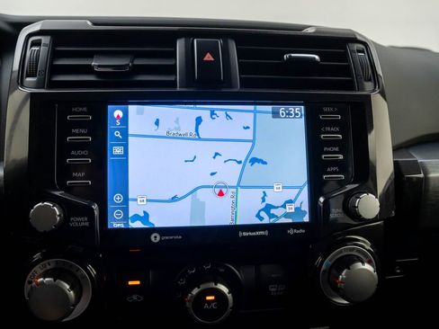 Used 2024 Toyota 4Runner TRD Off-Road Premium image 23