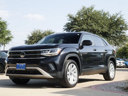 Used 2023 Volkswagen Atlas Cross Sport SE FWD image 7