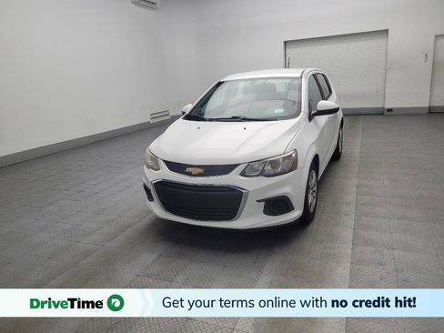 Used 2017 Chevrolet Sonic LT image 1