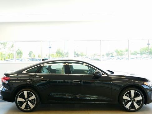 New 2025 Audi A5 2.0T Prestige image 7