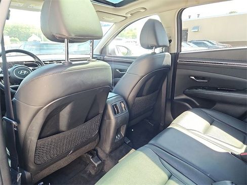 Certified 2022 Hyundai Tucson Limited w/ Winter Package image 24