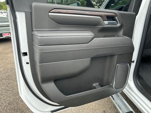 New 2026 GMC Sierra 2500 SLT w/ SLT Premium Package image 22