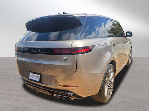 Used 2023 Land Rover Range Rover Sport SE Dynamic AWD/4WD image 3