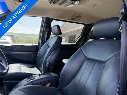 Used 2002 Chrysler Town & Country LXi AWD/4WD image 10