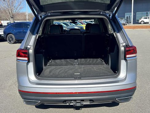 Used 2025 Volkswagen Atlas SE image 15