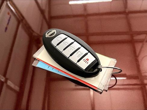 Used 2023 Nissan Altima 2.5 SL image 9