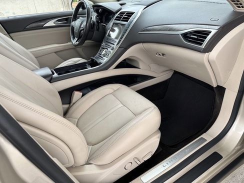 Used 2017 Lincoln MKZ Reserve w/ Technology Package image 35