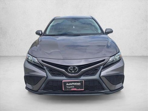 Used 2023 Toyota Camry SE FWD image 2