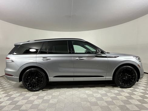 Certified 2024 Lincoln Aviator Reserve w/ Equipment Group 201A image 5