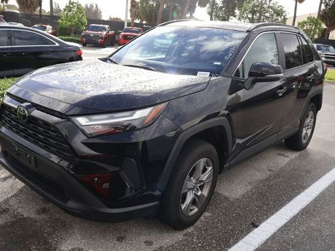 Used 2024 Toyota RAV4 XLE image 2
