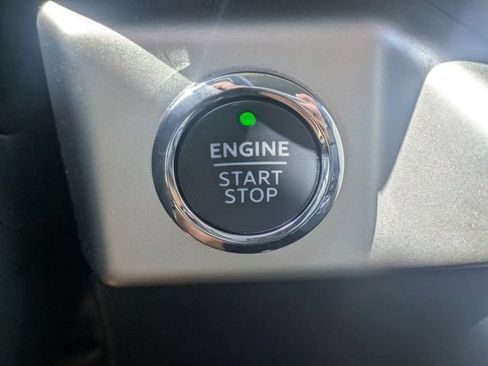 Used 2024 Ford Expedition Max XLT RWD image 33