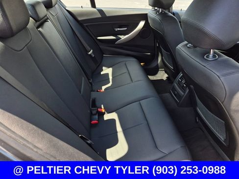 Used 2018 BMW 320i xDrive Sedan AWD/4WD image 15