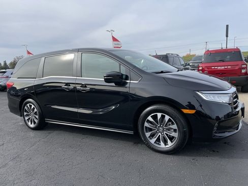 Used 2024 Honda Odyssey EX-L image 2
