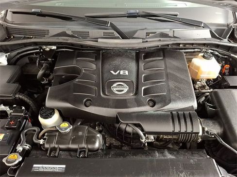 Used 2022 Nissan Armada SL w/ Captain's Chairs Package image 29