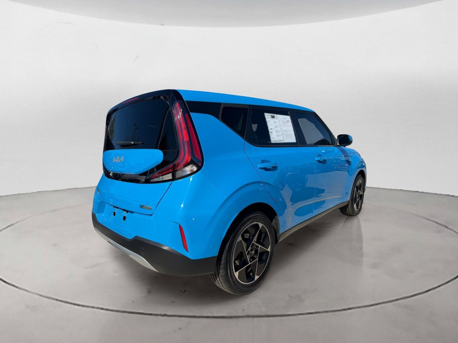 Used 2024 Kia Soul EX FWD image 3