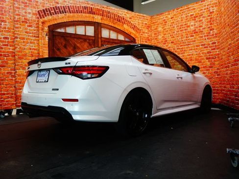 Certified 2023 Nissan Sentra SR w/ Midnight Edition Package FWD image 7