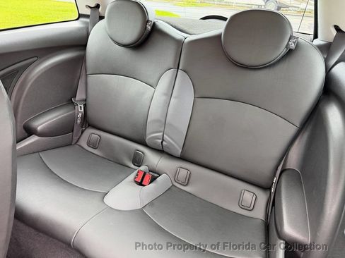 Used 2009 MINI Cooper Hardtop FWD image 11