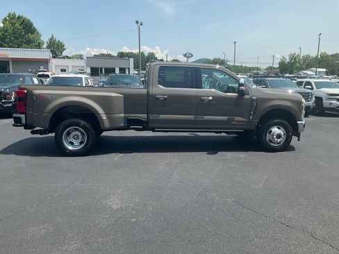 New 2026 Ford F350 King Ranch w/ Chrome Package AWD/4WD image 4
