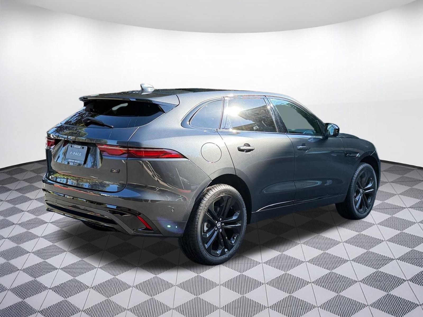 New 2026 Jaguar F-PACE R-Dynamic S AWD/4WD image 9