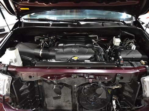 Used 2017 Toyota Sequoia SR5 image 63