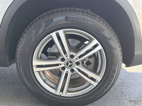 Used 2021 Mercedes-Benz GLC 300 image 20