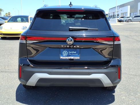 Certified 2025 Volkswagen Tiguan S FWD image 6