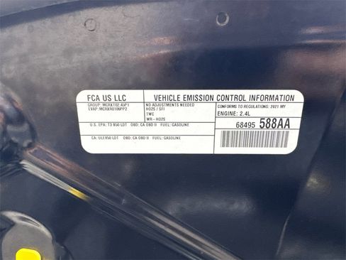 Used 2021 Jeep Compass Latitude image 12