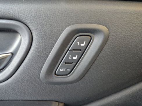 Used 2023 Honda Pilot Touring image 28