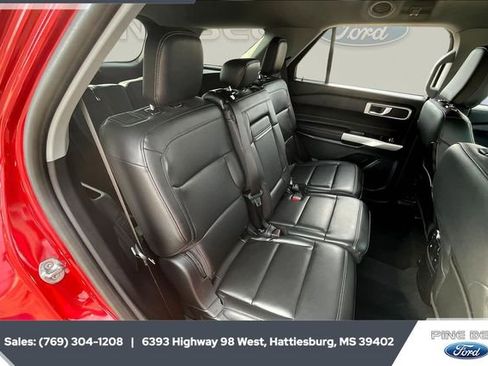 Used 2022 Ford Explorer XLT w/ Equipment Group 202A image 20