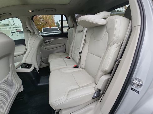 Used 2021 Volvo XC90 T8 Inscription w/ Climate Package image 25