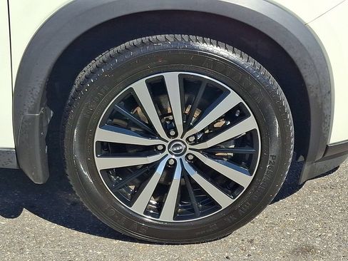 Certified 2023 Nissan Pathfinder Platinum w/ Cargo Package AWD/4WD image 9