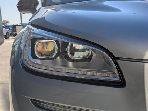 Certified 2024 Lincoln Corsair Reserve w/ Equipment Group 201A image 10