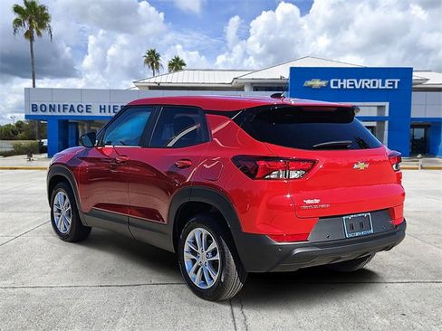 Used 2026 Chevrolet TrailBlazer LS w/ LS Convenience Package image 3