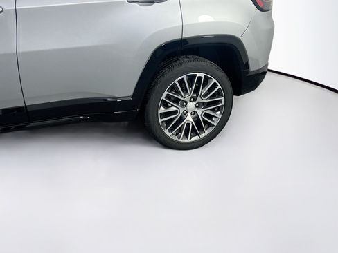 Used 2022 Jeep Compass Limited w/ Elite Group AWD/4WD image 29