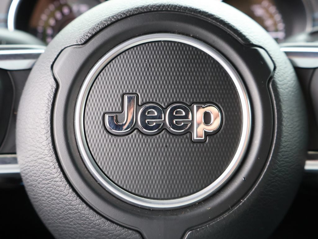 Used 2023 Jeep Wrangler Unlimited Rubicon 4xe w/ Cold Weather Group AWD/4WD image 26