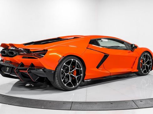 Used 2024 Lamborghini Revuelto AWD/4WD image 3