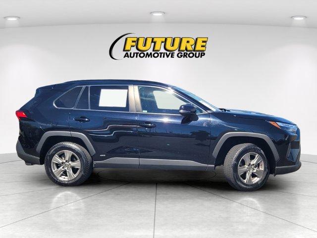 Used 2024 Toyota RAV4 XLE w/ Convenience Package AWD/4WD image 3