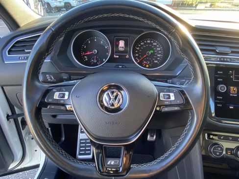 Used 2021 Volkswagen Tiguan SE R-Line image 20