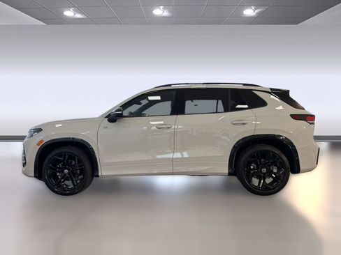 New 2026 Volkswagen Tiguan SE R-Line FWD image 2