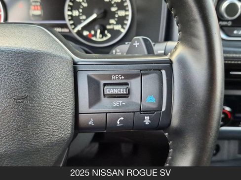 Certified 2025 Nissan Rogue SV FWD image 18