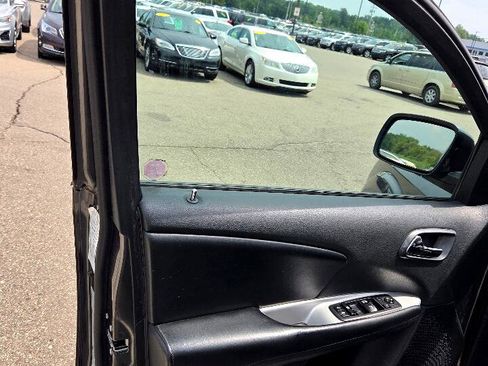 Used 2016 Dodge Journey SE image 10