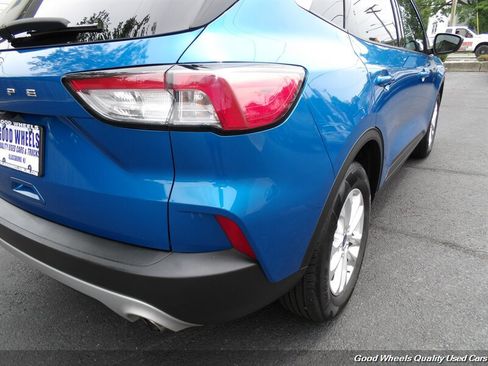 Used 2021 Ford Escape SE w/ Cold Weather Package FWD image 10