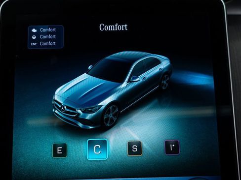 Used 2025 Mercedes-Benz C 300 4MATIC Sedan image 23