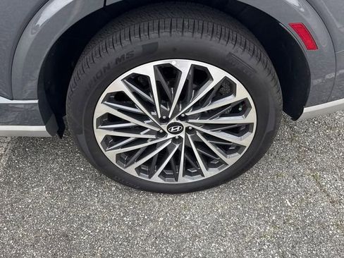 Used 2026 Hyundai Palisade Calligraphy FWD image 11