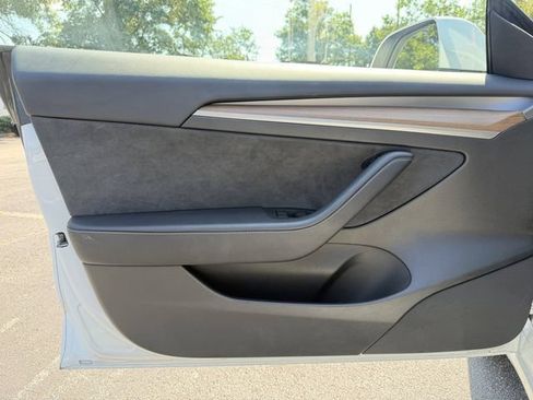 Used 2023 Tesla Model 3 Standard Range RWD image 11