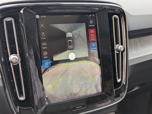 New 2026 Volvo XC40 B5 Plus w/ Protection Package Premier image 15