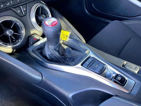 Used 2021 Chevrolet Camaro SS image 17