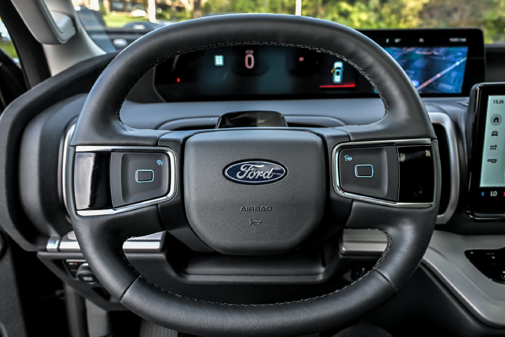 Certified 2025 Ford Expedition Max Active AWD/4WD image 20